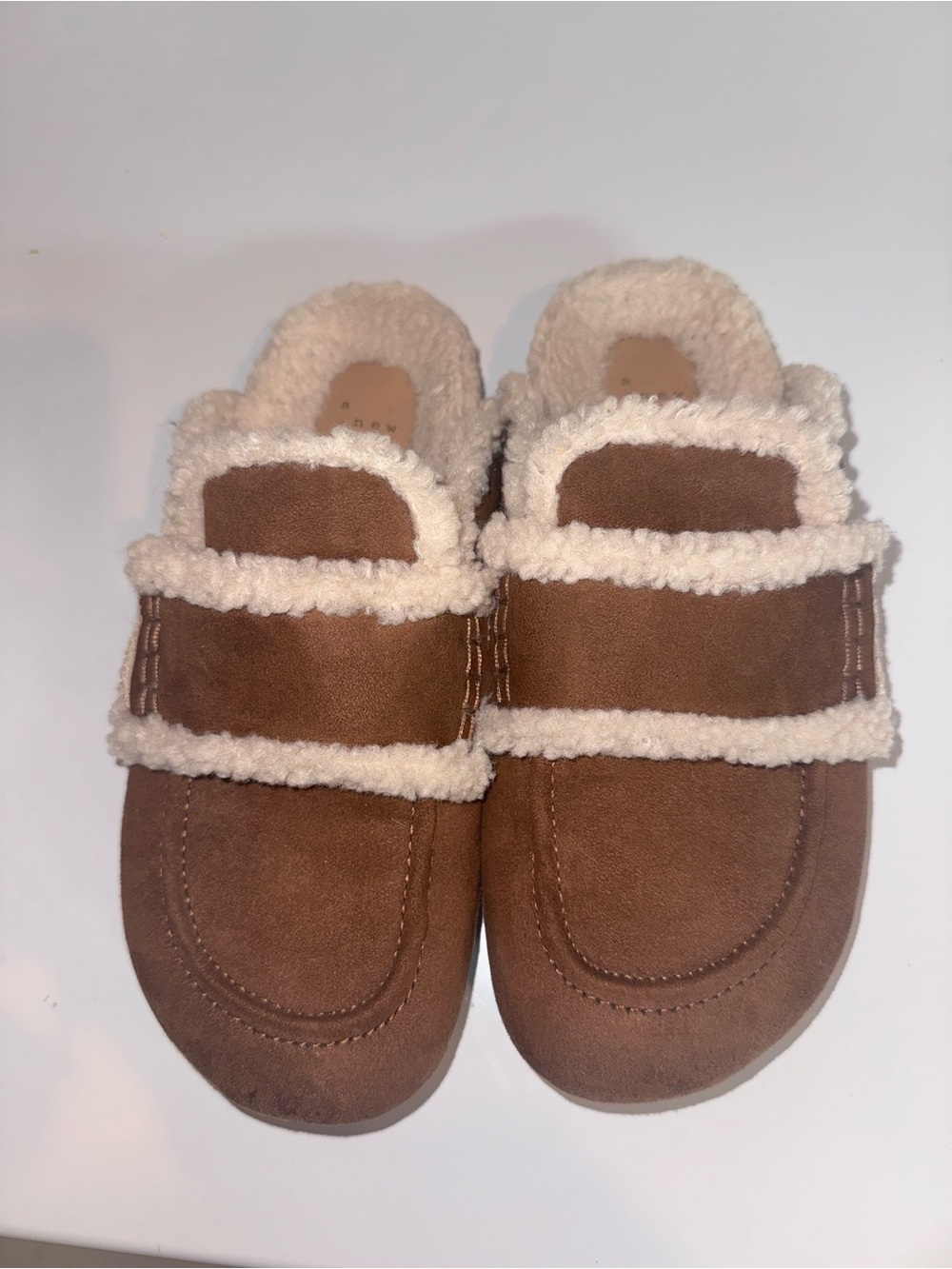 Women s Cozy Brown Faux-Shearling Slip-On Shoes - size 7.5